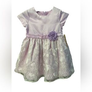 NWT Purple Rose 🌹Baby Girl's
Floral Embroidered dress /Size 5
